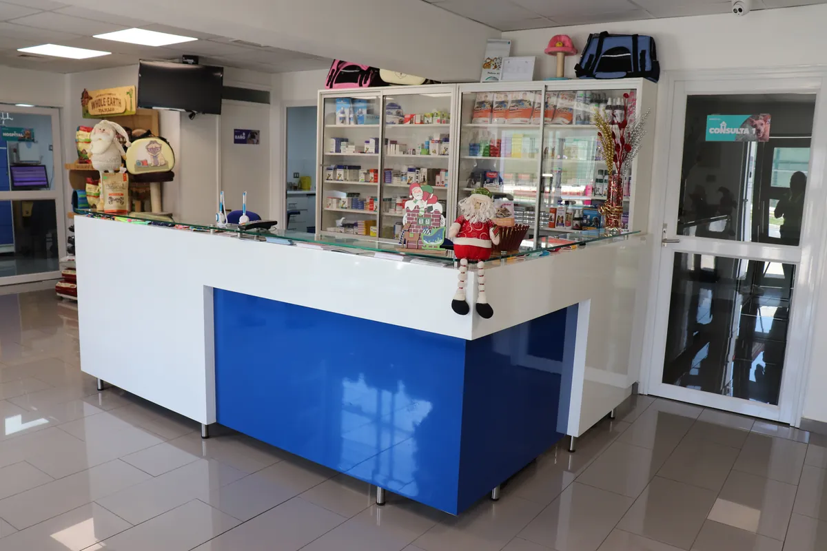 Fachada del Centro Clínico Veterinario Santa María en Quilicura
